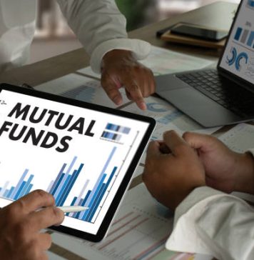 Active vs. Passive Mutual Funds: Which One Wins in 2026? mutual funds
